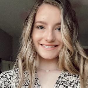 Meet your Posher, Carly